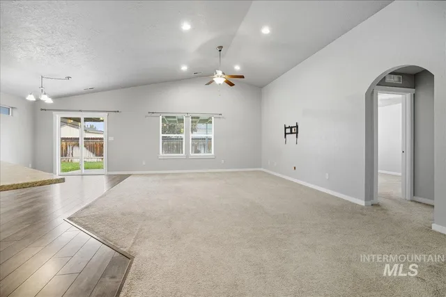 $395,900 | 730 Southwest Huebert Street, Mountain Home, ID 83647