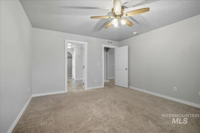 $395,900 | 730 Southwest Huebert Street, Mountain Home, ID 83647