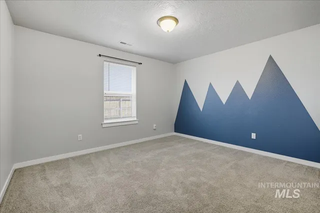 $395,900 | 730 Southwest Huebert Street, Mountain Home, ID 83647