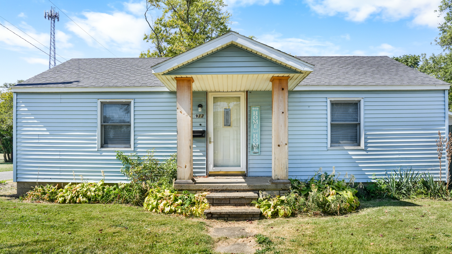 913 Forrest Street Danville, IL 61832 - Photo 2 of 29