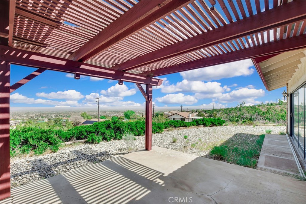 2929 Snow Line Drive Pinon Hills, CA 92372 - Photo 35 of 67