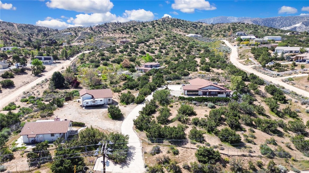2929 Snow Line Drive Pinon Hills, CA 92372 - Photo 61 of 67 a view of a city