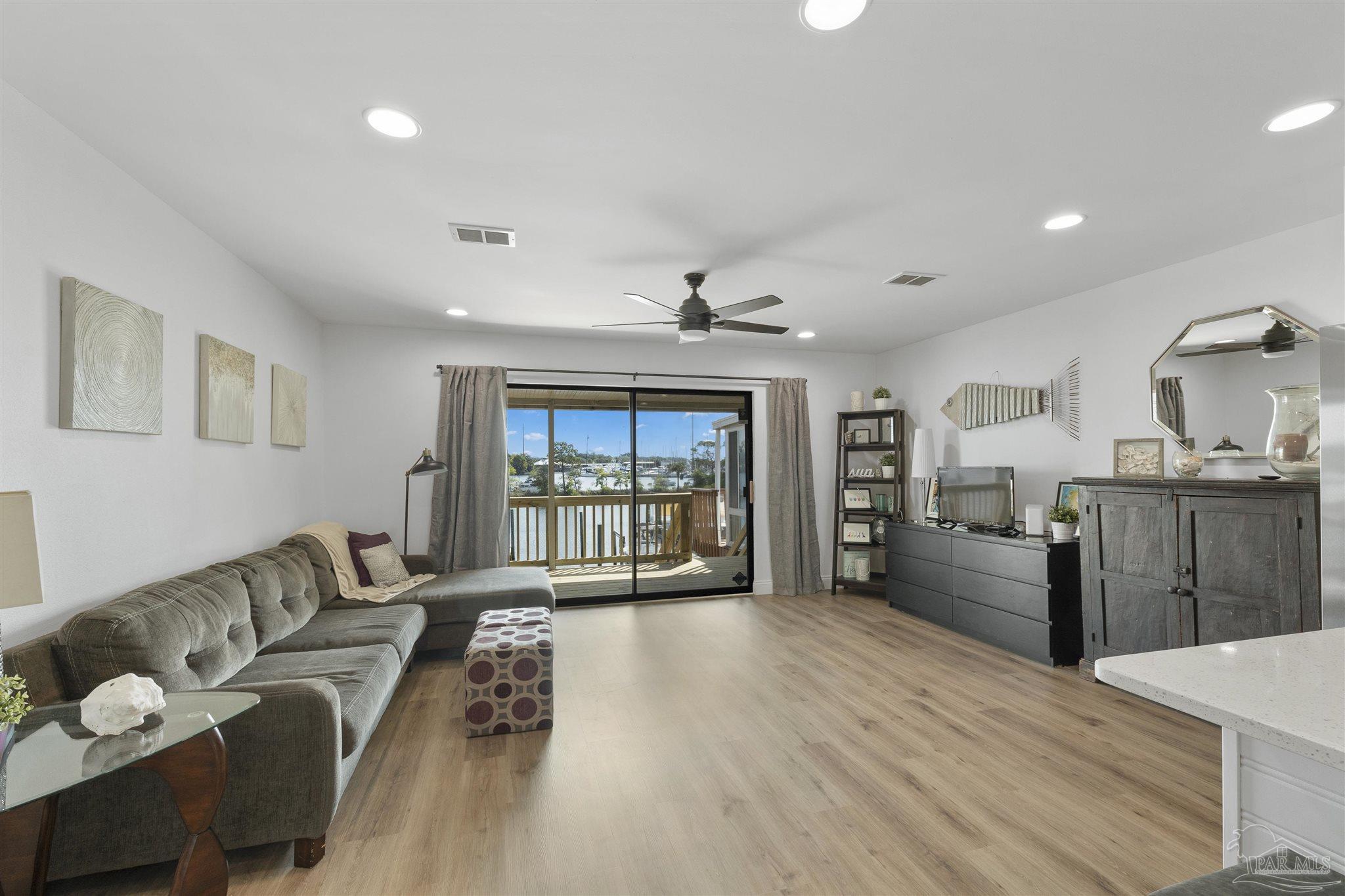 1280 Mahogany Mill Road, Unit 9 Pensacola, FL 32507 - Photo 7 of 37
