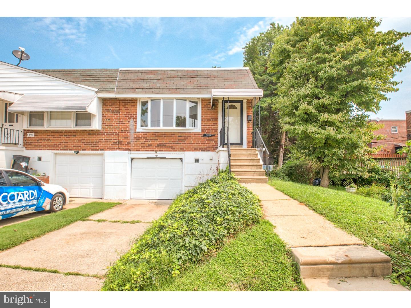 3895 Fairdale Road Philadelphia, PA 19154 - Photo 22 of 23 Front Yard
