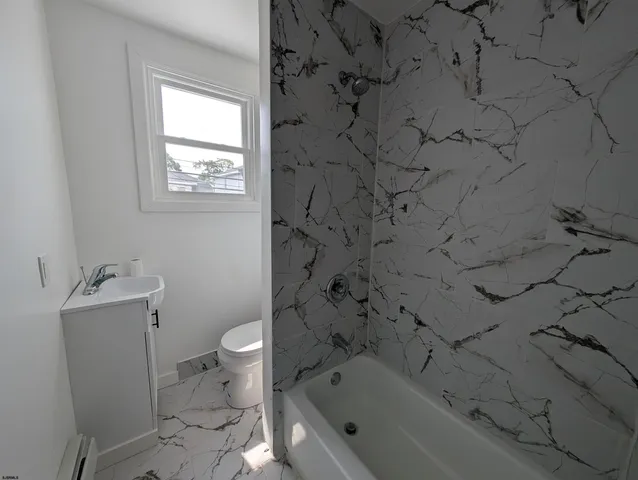 $2,425 | 1009 North Michigan Avenue, Atlantic City, NJ 08401