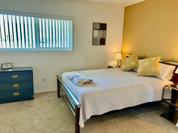 $2,500 | 1900 South Palm Canyon Drive, Unit 42, Palm Springs, CA 92264