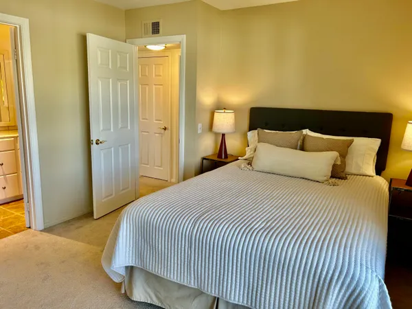 $2,500 | 1900 South Palm Canyon Drive, Unit 42, Palm Springs, CA 92264