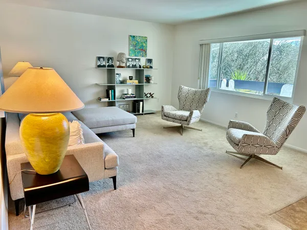 $2,500 | 1900 South Palm Canyon Drive, Unit 42, Palm Springs, CA 92264