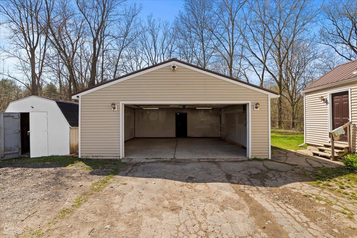 3063 O'Leary Road Flint, MI 48504 - Photo 7 of 33