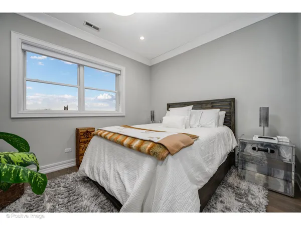 $2,095,000 | 2042 North Burling Street, Unit PH, Chicago, IL 60614