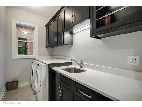 $2,095,000 | 2042 North Burling Street, Unit PH, Chicago, IL 60614