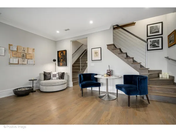 $2,095,000 | 2042 North Burling Street, Unit PH, Chicago, IL 60614