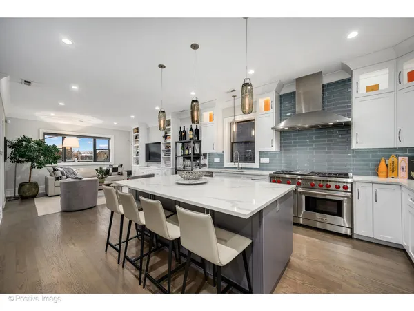 $2,095,000 | 2042 North Burling Street, Unit PH, Chicago, IL 60614