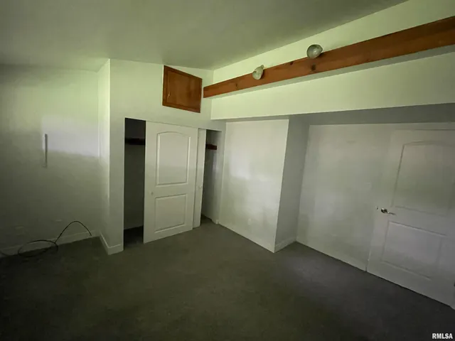 $1,499 | 2219 North Glendale Drive, Pekin, IL 61554