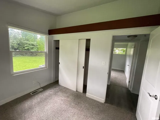 $1,499 | 2219 North Glendale Drive, Pekin, IL 61554