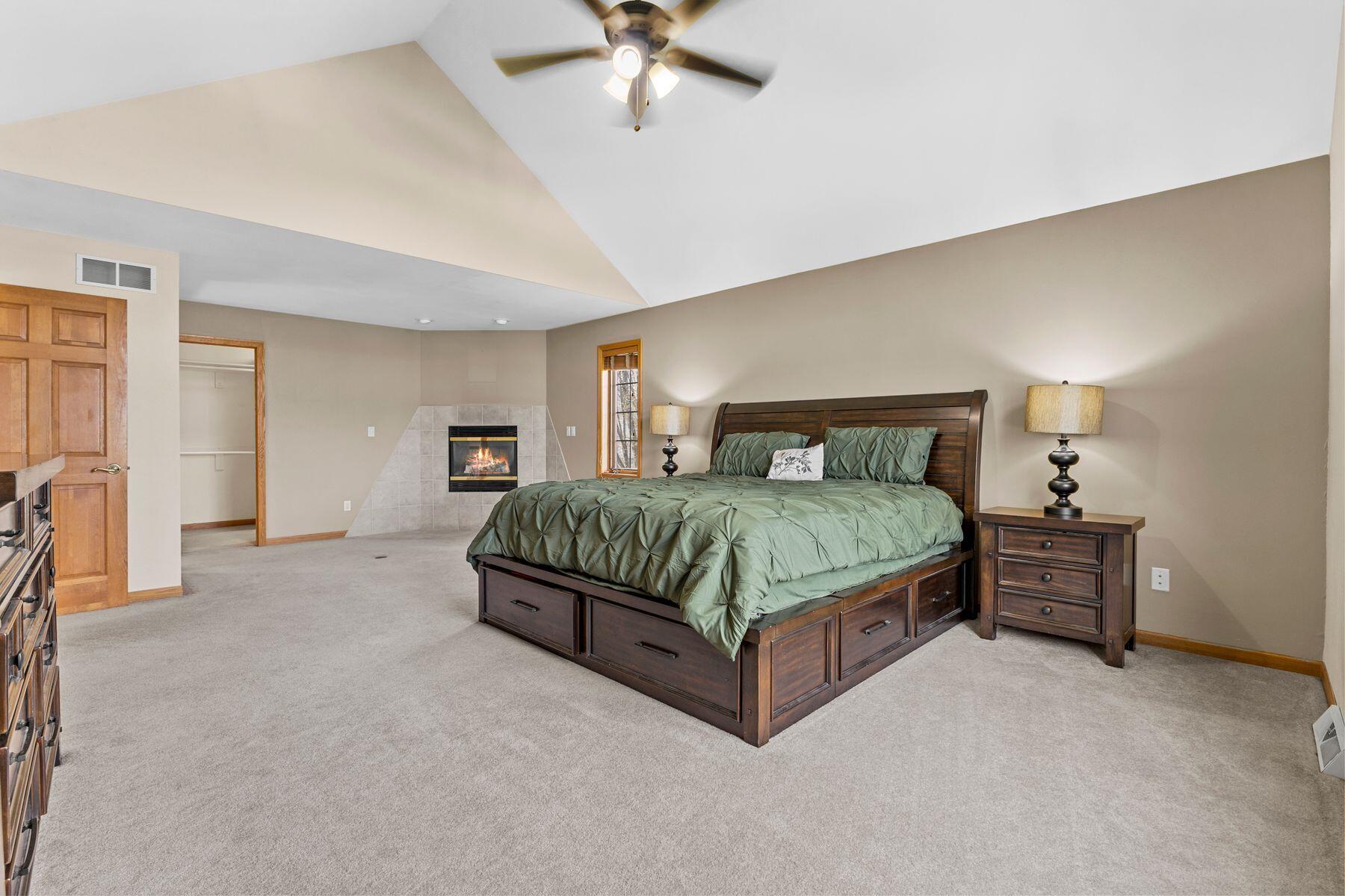 6645 Fieldstone Court Caledonia, WI 53402 - Photo 18 of 45 Primary Bedroom