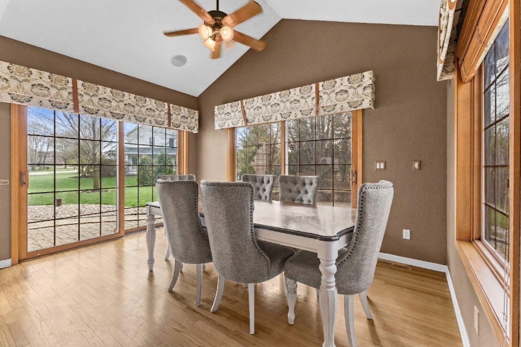 6645 Fieldstone Court Caledonia, WI 53402 - Photo 10 of 45 Dining Area