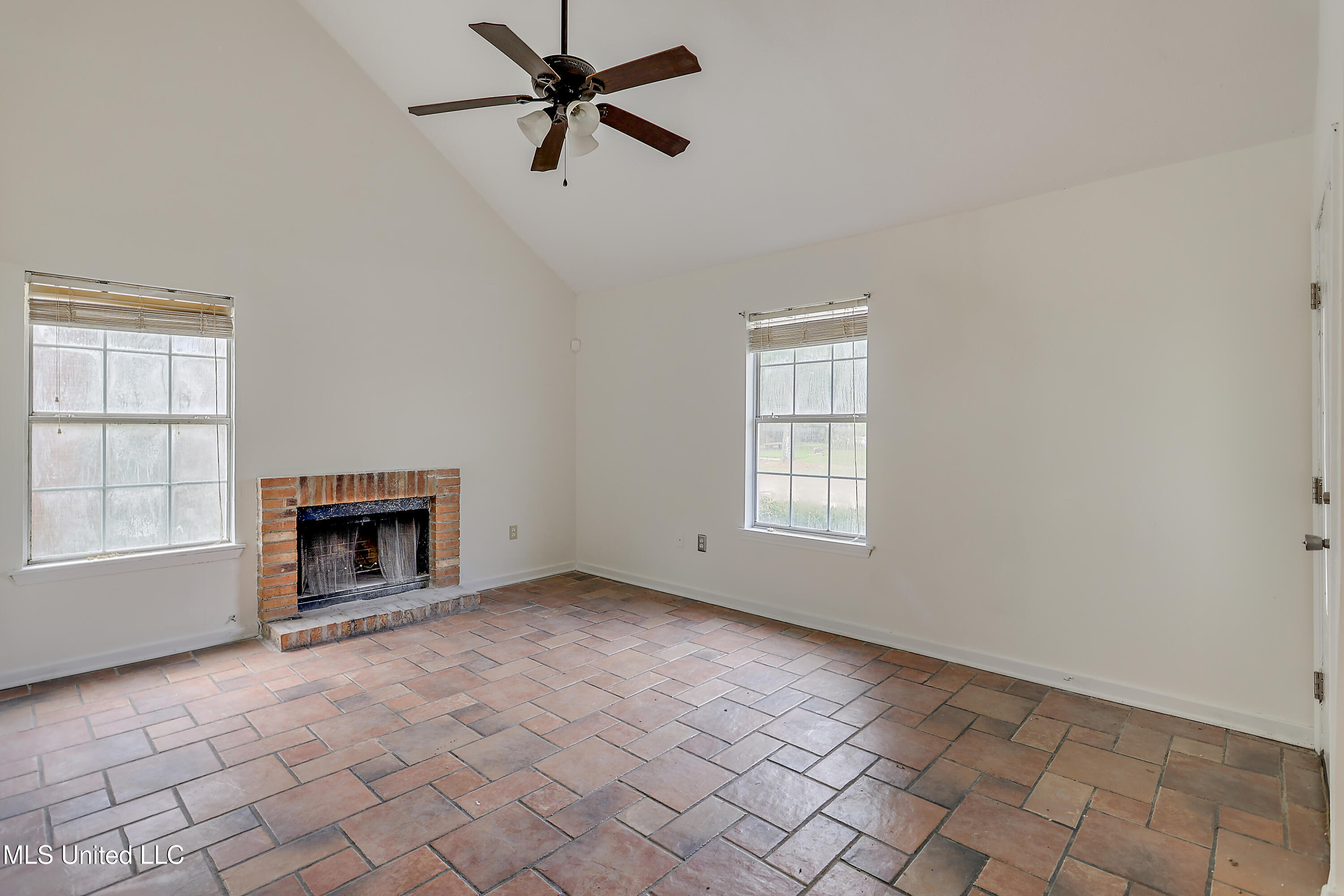 7022 Copper Cove Ridgeland, MS 39157 - Photo 4 of 21 08-7022 Copper Cove