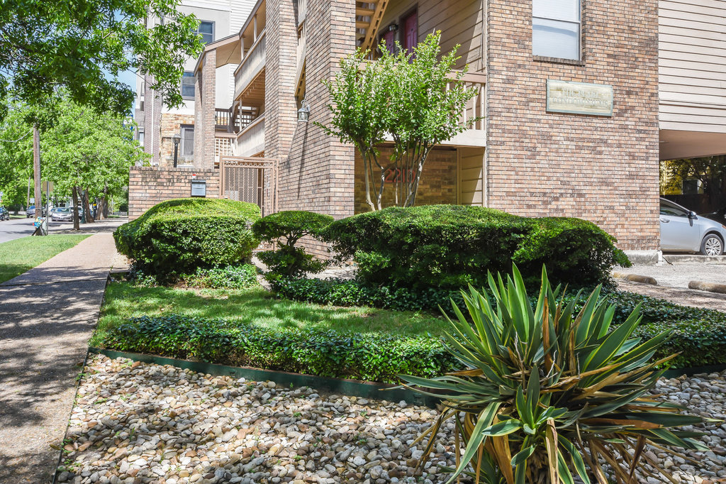 2210 Pearl Street, Unit 204 Austin, TX 78705 - Photo 10 of 10 a plant is in front of building
