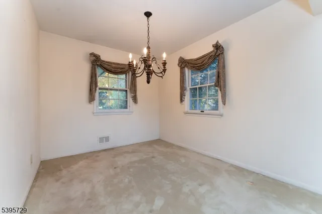 $550,000 | 12 Forest Hill Drive, Three Bridges, NJ 08887