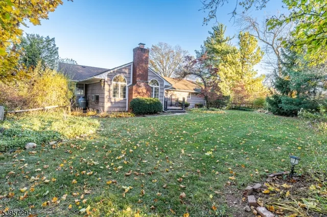 $550,000 | 12 Forest Hill Drive, Three Bridges, NJ 08887