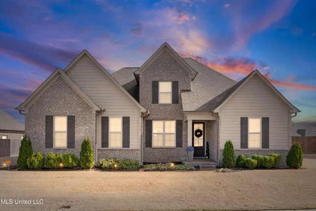 $429,900 | 3132 East Jefferson Loop, Hernando, MS 38632