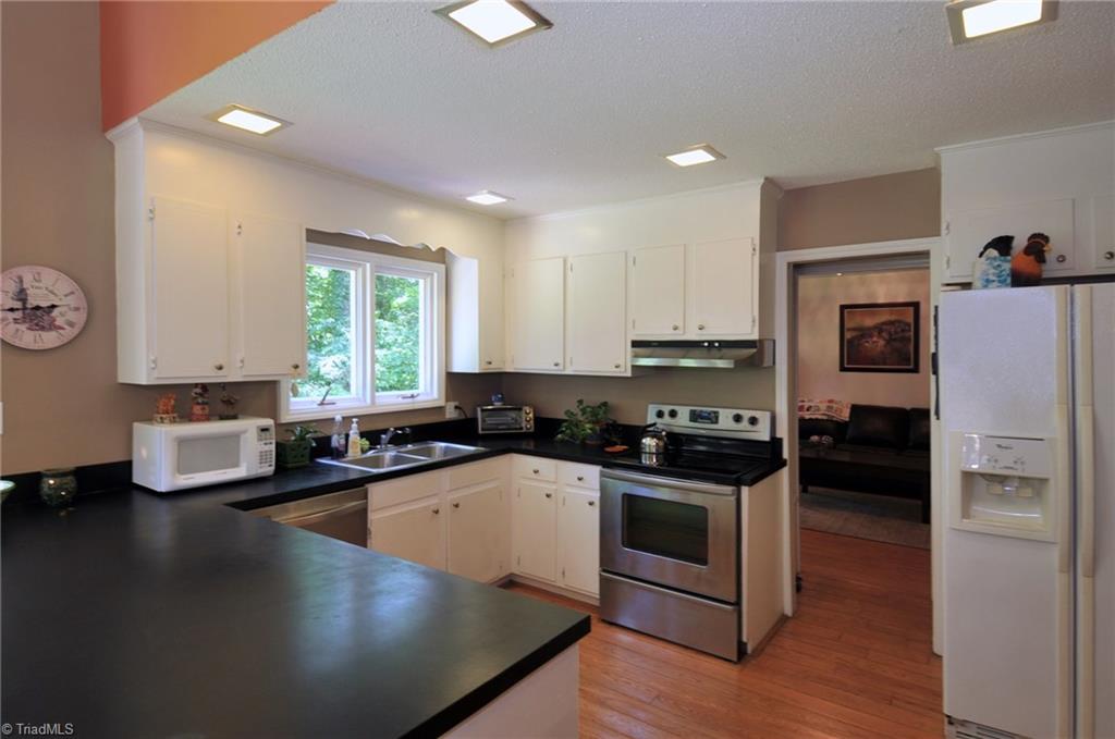 645 Pepperidge Road Lewisville, NC 27023 - Photo 3 of 20 Gallery Image 3