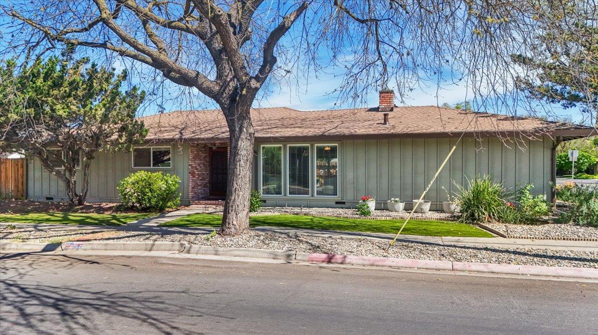 1424 Rose Avenue Modesto, CA 95355 - Photo 2 of 48