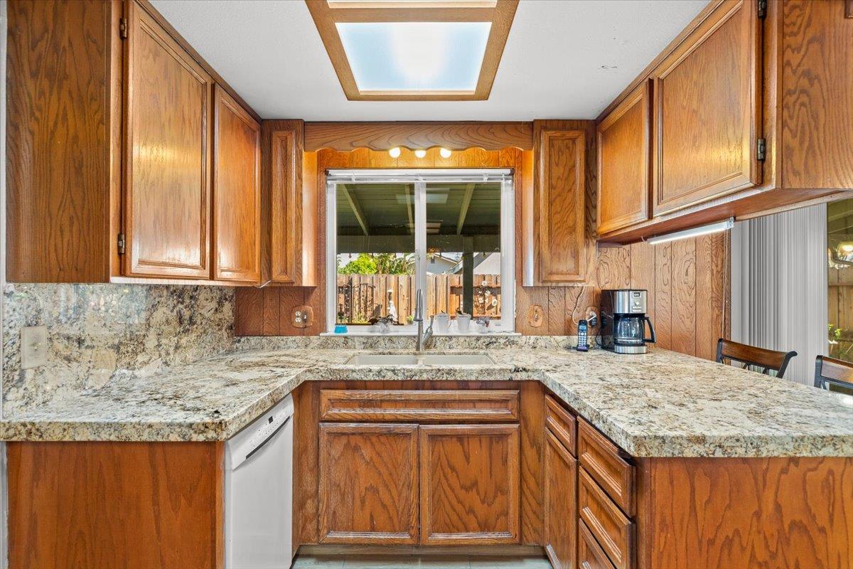 1424 Rose Avenue Modesto, CA 95355 - Photo 21 of 48