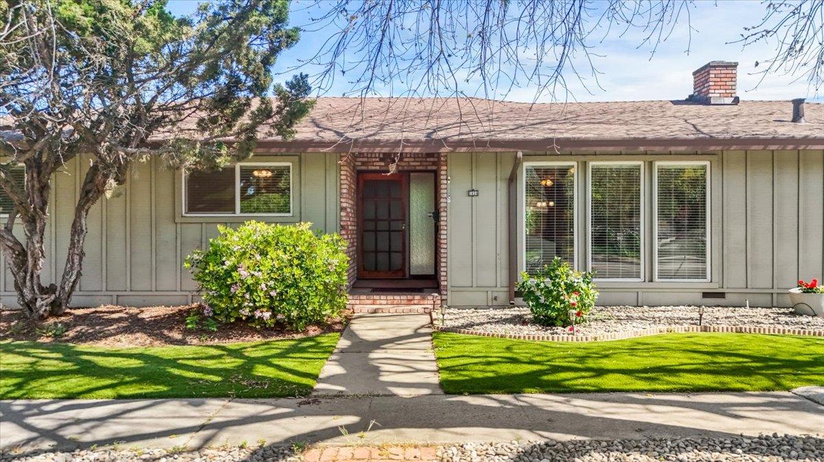 1424 Rose Avenue Modesto, CA 95355 - Photo 6 of 48