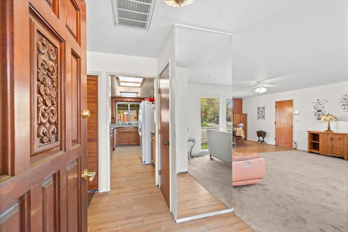 1424 Rose Avenue Modesto, CA 95355 - Photo 8 of 48