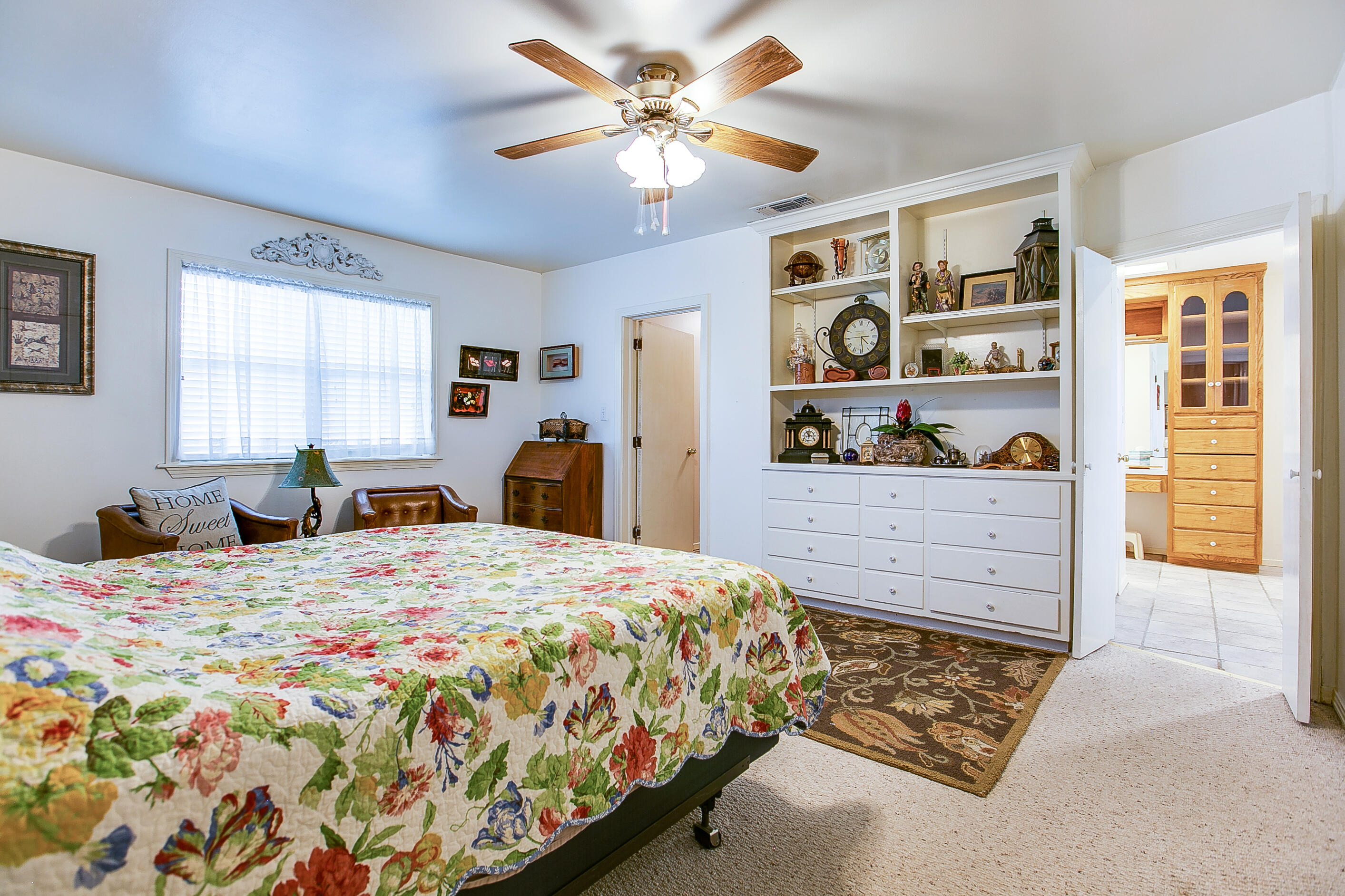902 North 6th Street Ballinger, TX 76821 - Photo 17 of 29 6L4A9554Blended