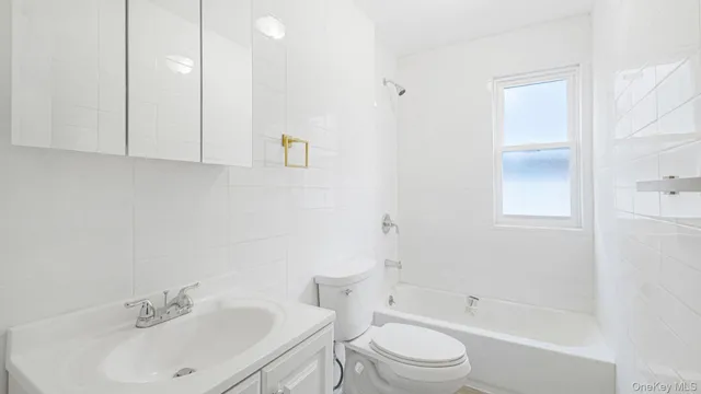 $1,188,000 | 5618 Sylvan Avenue | North Riverdale