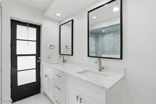 $2,700 | 1914 Southeast 16th Street, Cape Coral, FL 33990