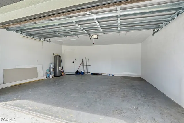 $2,700 | 1914 Southeast 16th Street, Cape Coral, FL 33990