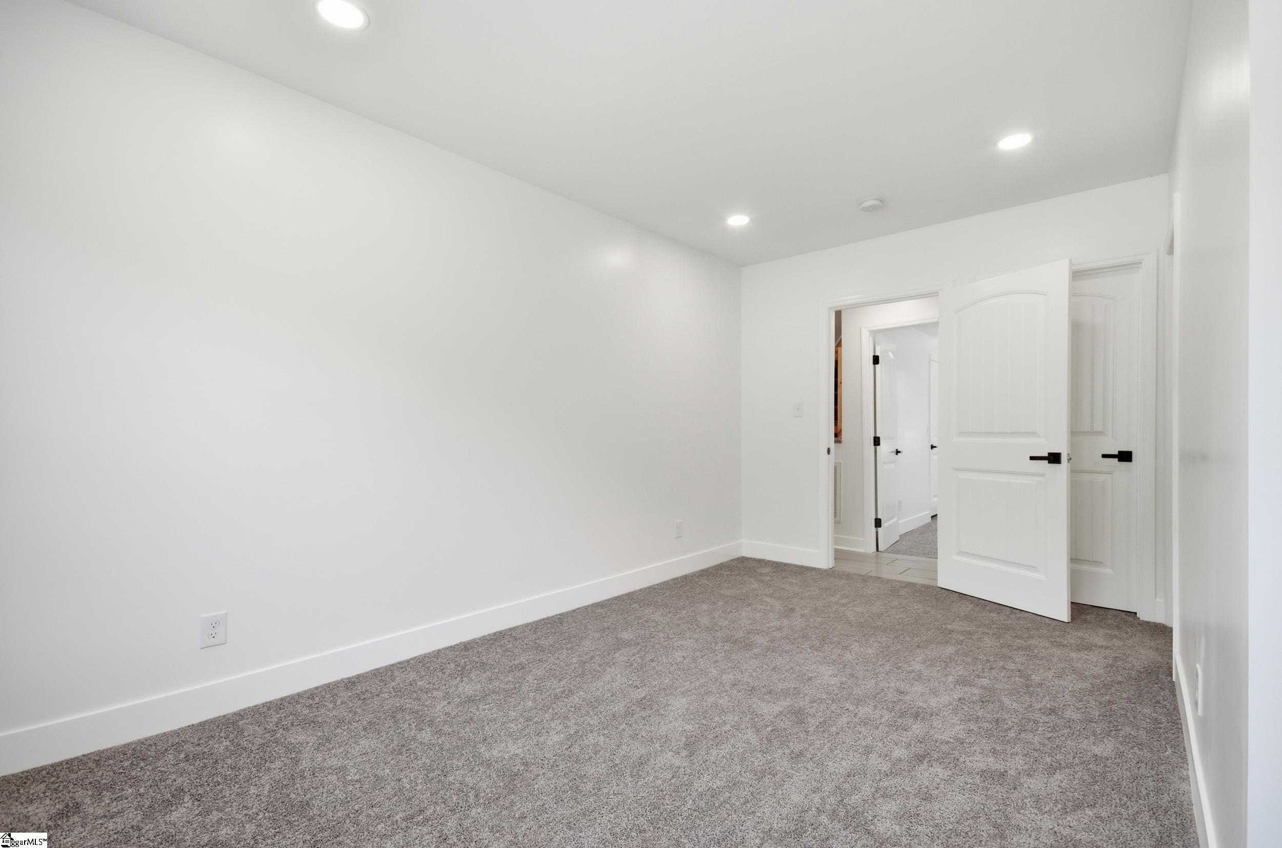 321 South High Street Spartanburg, SC 29307 - Photo 13 of 36