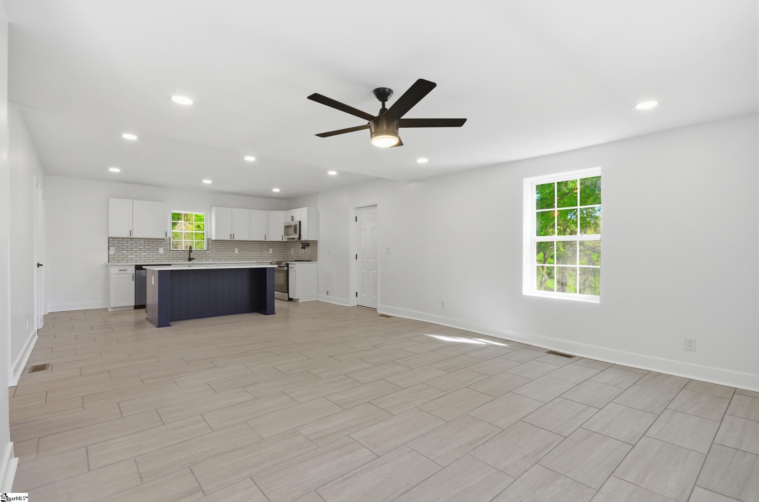 321 South High Street Spartanburg, SC 29307 - Photo 4 of 36