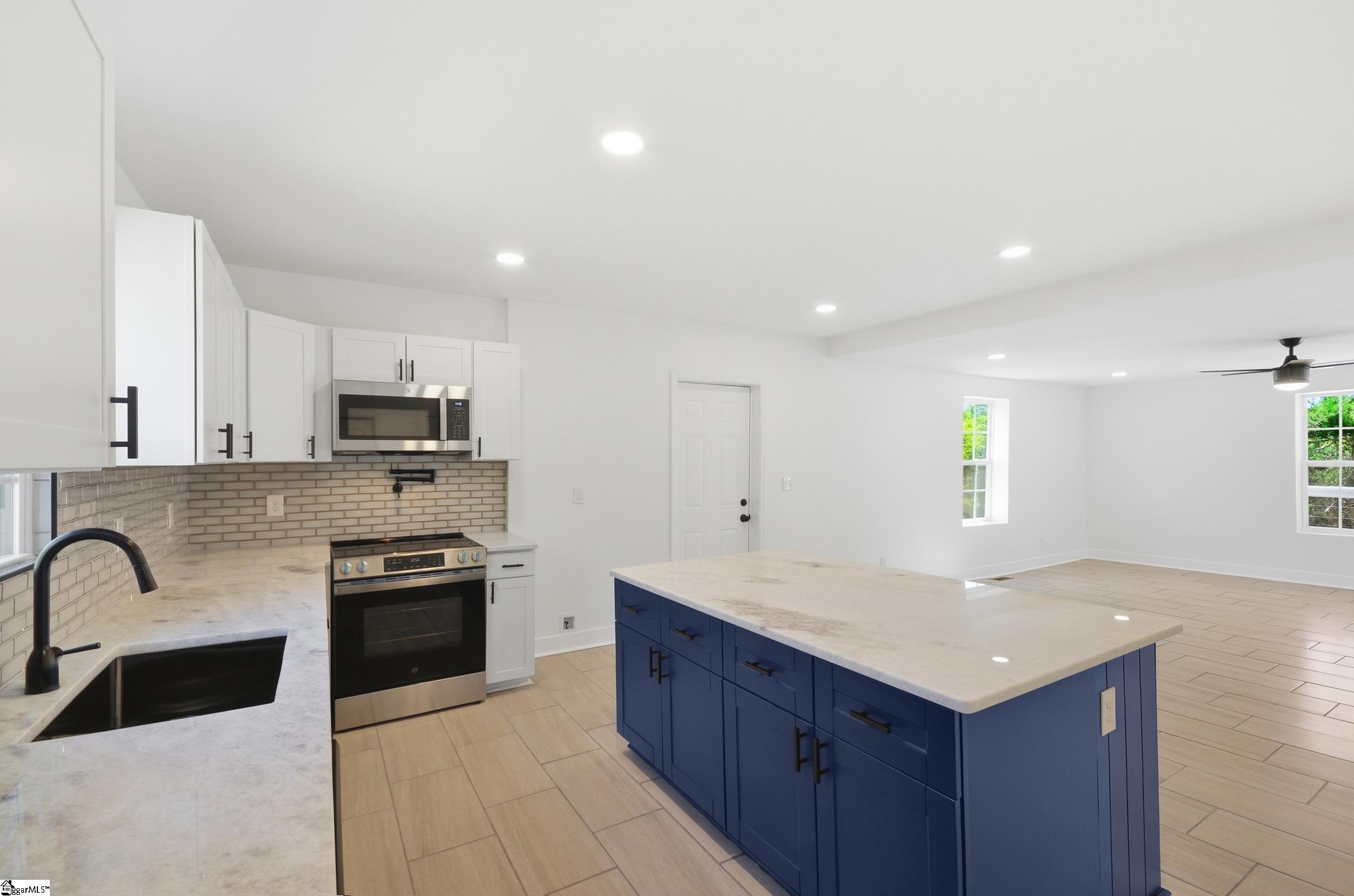 321 South High Street Spartanburg, SC 29307 - Photo 10 of 36