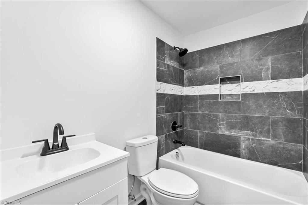 1423 East Commerce Avenue High Point, NC 27260 - Photo 18 of 33