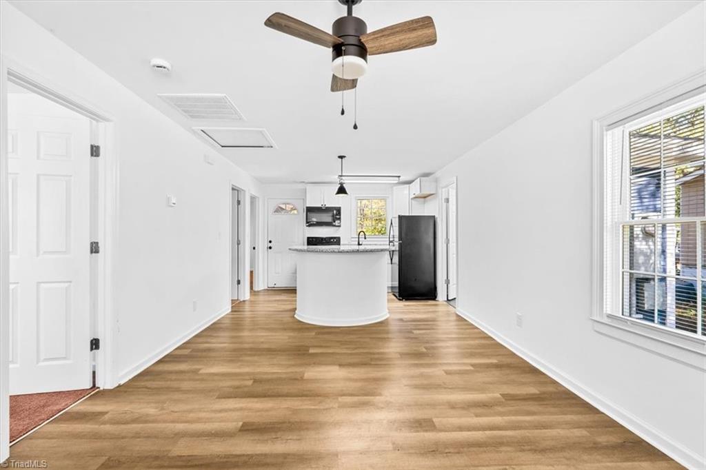 1423 East Commerce Avenue High Point, NC 27260 - Photo 4 of 33