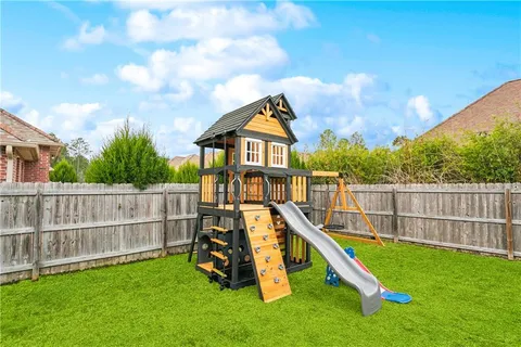 $399,900 | 817 Capistrano Court, Covington, LA 70433