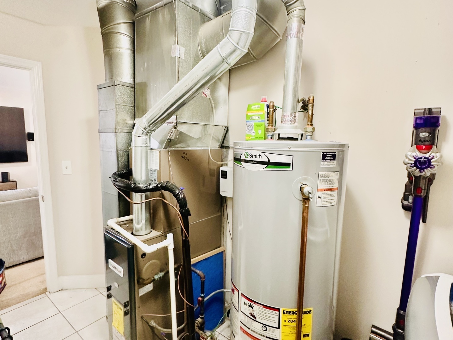 4501 185th Street Country Club Hills, IL 60478 - Photo 26 of 27 a utility room with dryer and washer