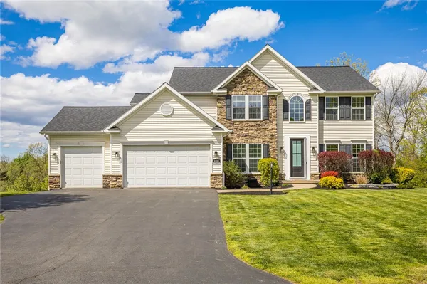 $716,000 | 6594 Bradhurst Street, Victor, NY 14564