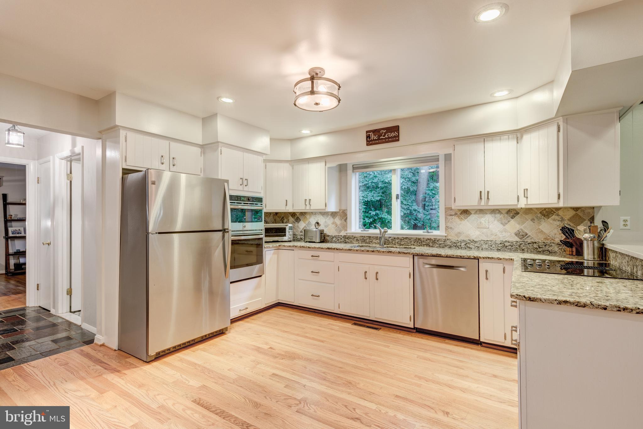 2707 Overview Road Hampstead, MD 21074 - Photo 11 of 42 Stainless steel appliances