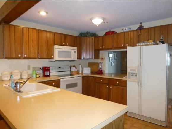 170 Belknap Point Road, Unit 27 Gilford, NH 03249 - Photo 15 of 32 Gallery Image 15