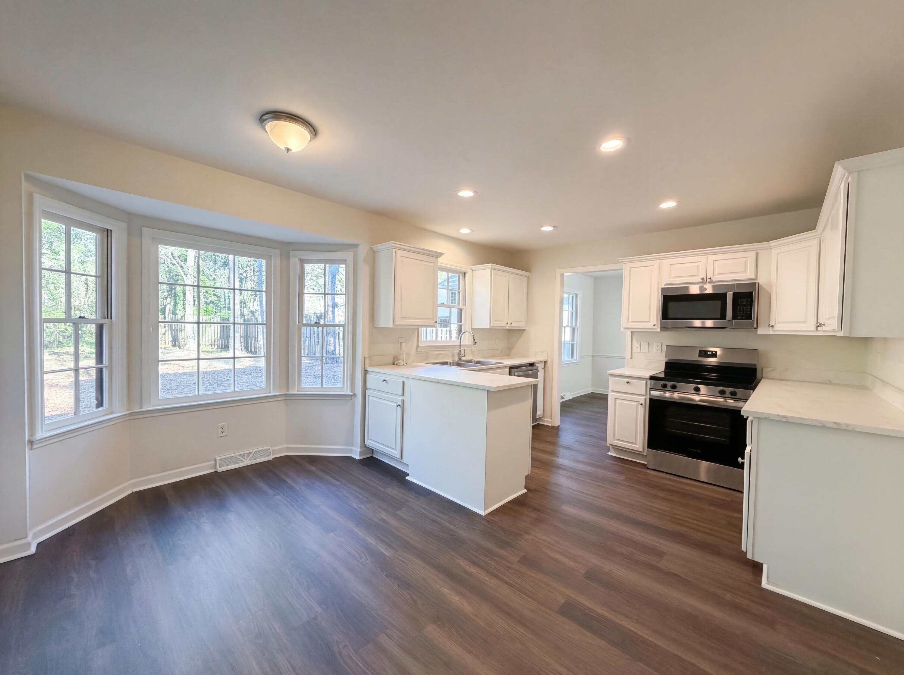 102 Brailsford Road Summerville, SC 29485 - Photo 2 of 21