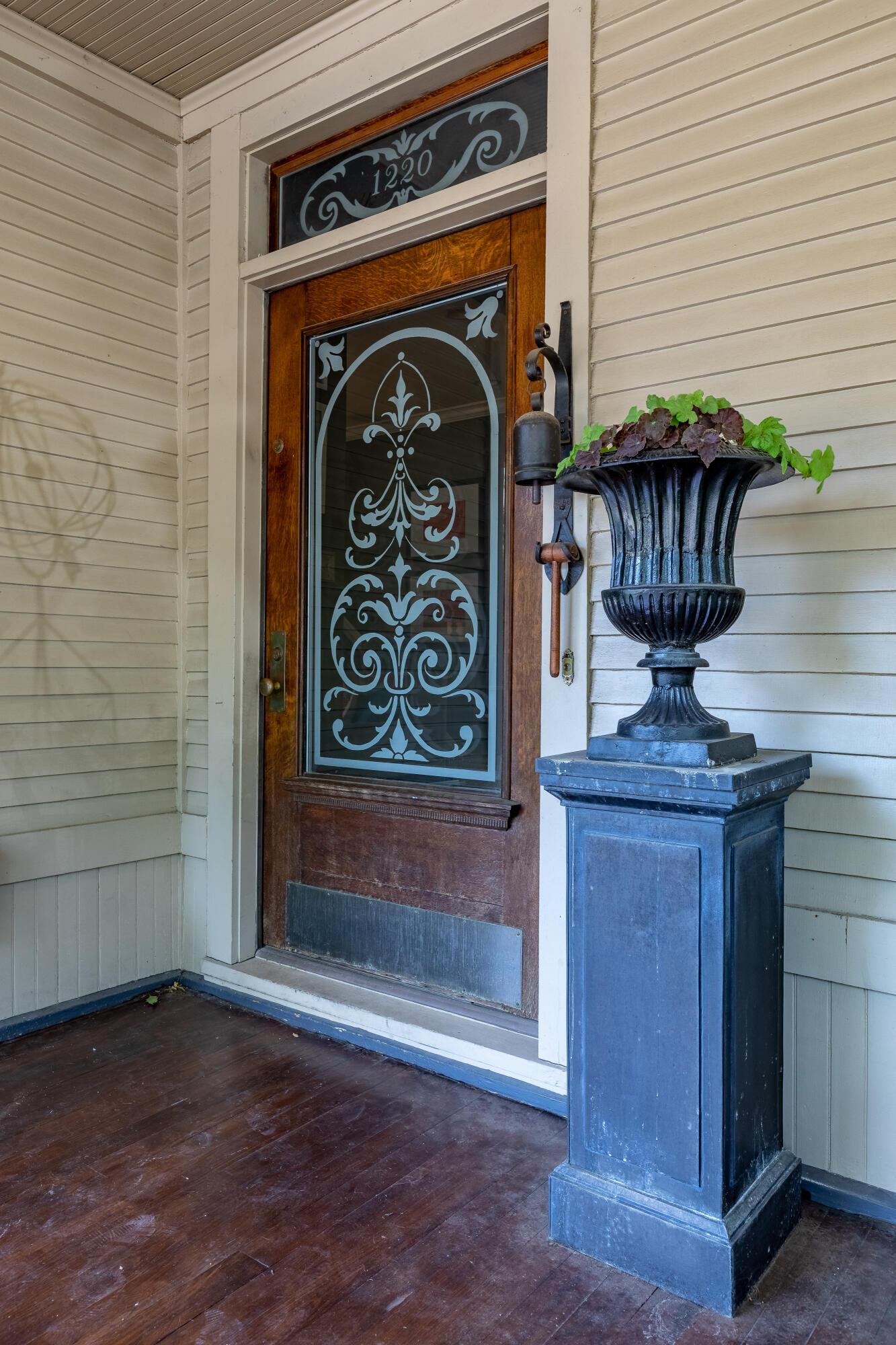 1220 Bryden Road Columbus, OH 43205 - Photo 4 of 59 Gallery Image 4
