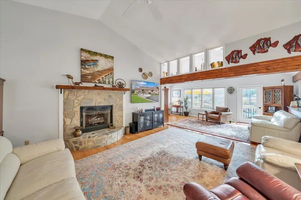 $1,349,999 | 56 Brookside Lane, Moneta, VA 24121