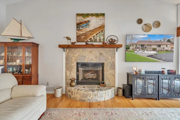 $1,349,999 | 56 Brookside Lane, Moneta, VA 24121