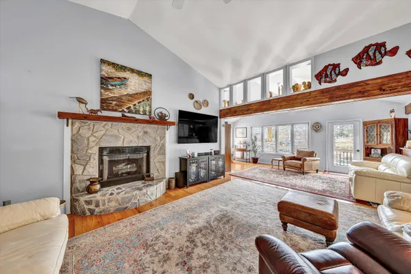 $1,349,999 | 56 Brookside Lane, Moneta, VA 24121